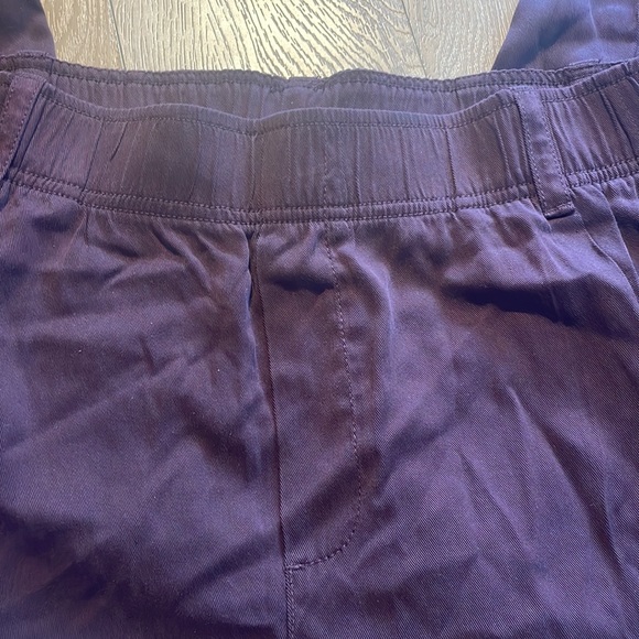 Gap burgundy light weight pants, size 14 - Picture 3 of 4